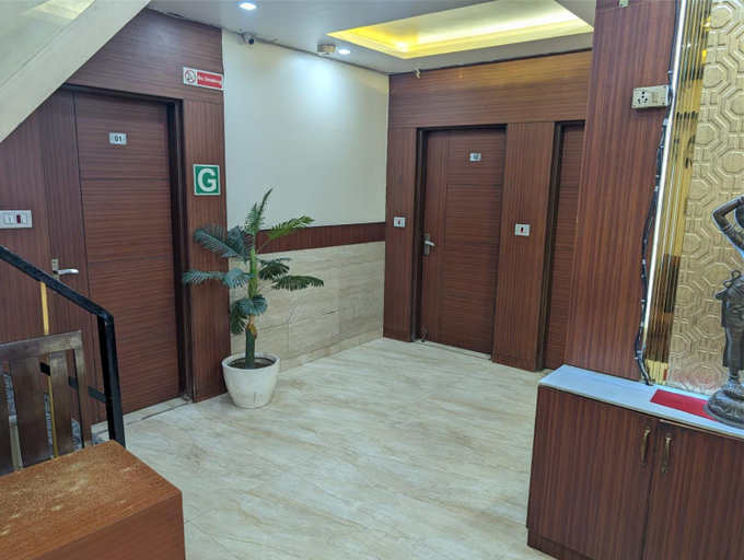 Others 5, Hotel Toto International, Delhi