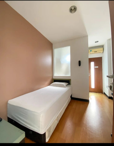Others 2, Unihouse, Salatiga