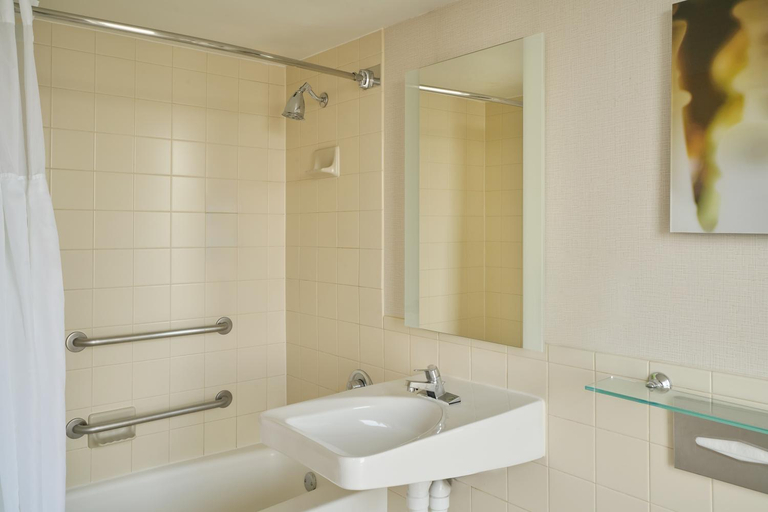 Bathroom 3, Hotel Rendale Washington DC, Washington D.C.