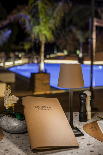 Food & Drinks 5, The "L" Suites & Apartments, Ionian Islands