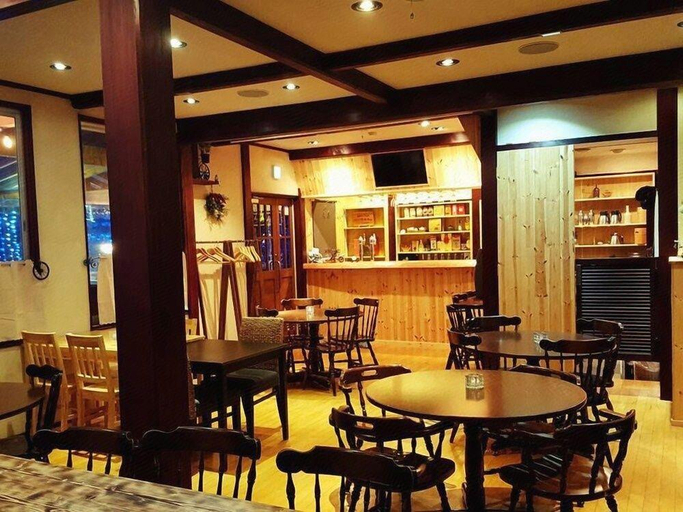 Food & Drinks 4, Meteor Garden, Hakuba