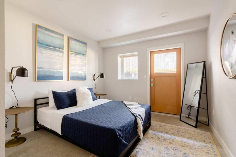 Room 3, The Lattice by Stay Portland - Buckman, Multnomah