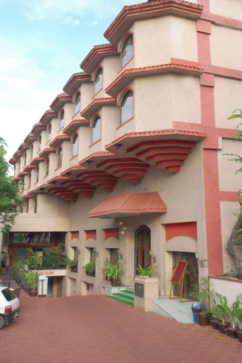 Exterior & Views 2, Lords Inn Vadodara, Vadodara