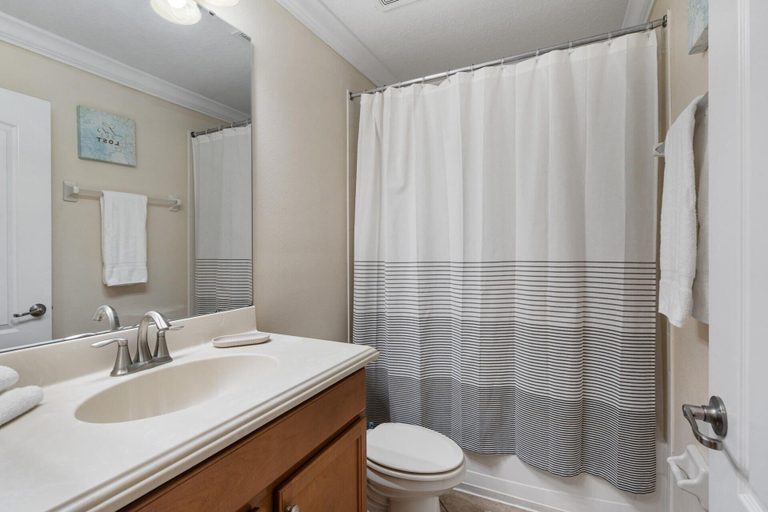 Bathroom 4, Buc2999 6 Bedroom Home, Osceola