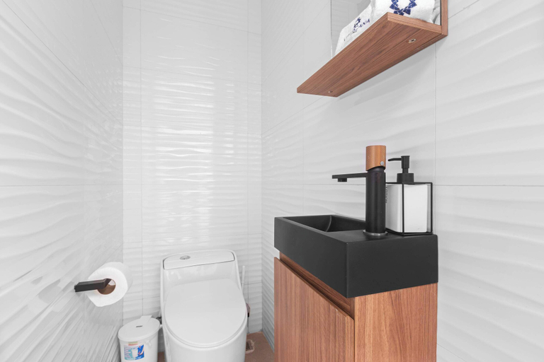 Bathroom 2, NOK Unique 2BR Apartment by Vistacana Rentals, Salvaleon de Higuey