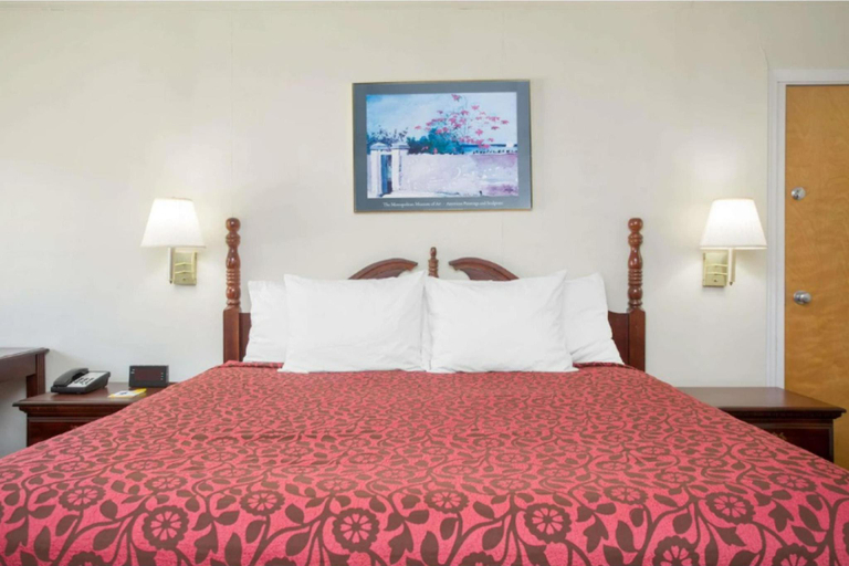 Bedroom 3, Red dot inn Milledgeville, Baldwin