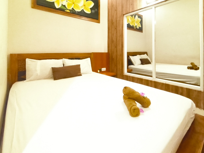 Bedroom 1, Urbanview Jepun Guesthouse, Lombok