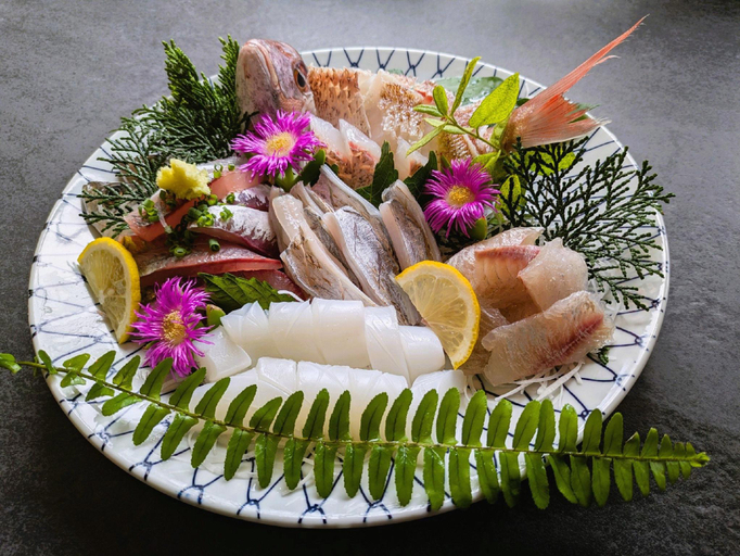 Food & Drinks 4, Minshuku Taharaya, Tahara