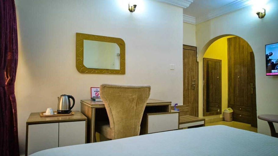 Room 4, Top rank hotels galaxy wuse zone 4, AbujaMun