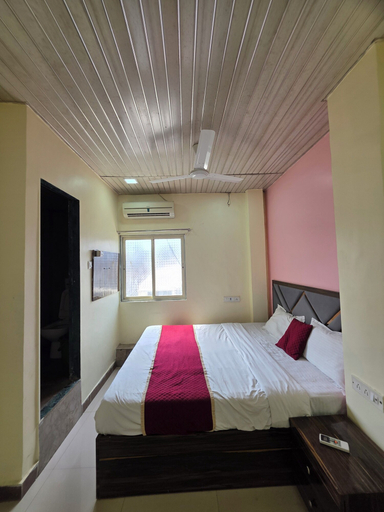 Room 4, Hotel Great Times, Mumbai Suburban