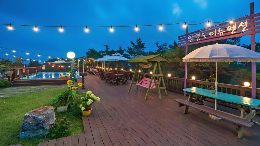 Others 5, Anmyeondo enew pension, Taean