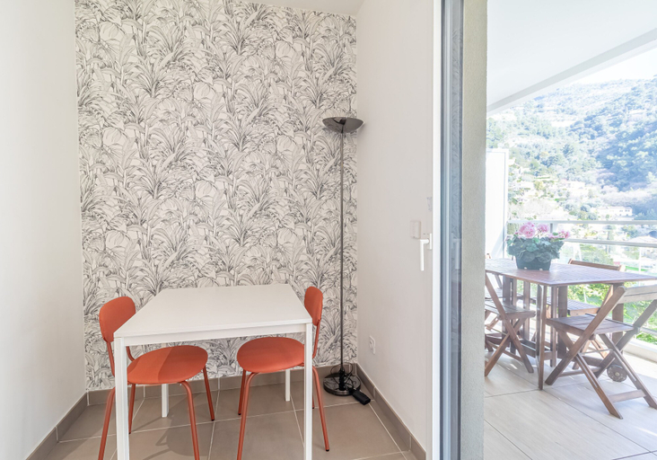 Room 4, Charming Studio With Parking Near Monaco, Alpes-Maritimes