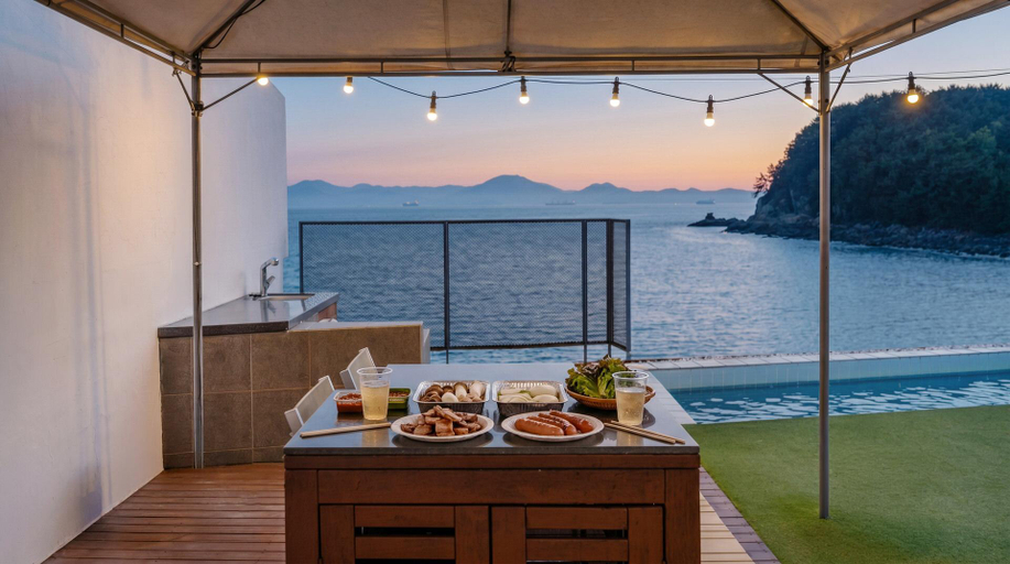 Food & Drinks 5, Namhae Pumda Pool Villa Pension, Namhae