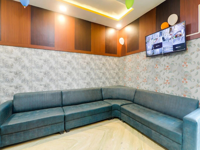 Living area, Hotel Dev International, Lucknow