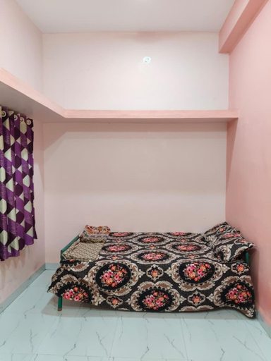 3, Swami's Yatri nivas, Solapur