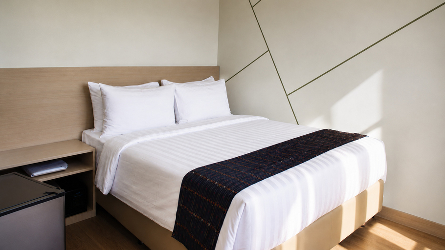 Bedroom 3, Inn Room Hotel Bajo, Manggarai Barat