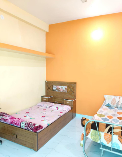 2, Swami's Yatri nivas, Solapur