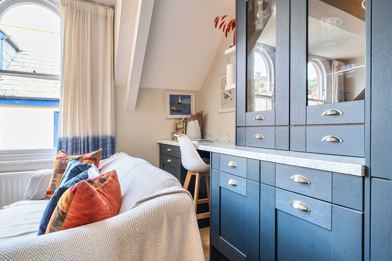 Others 5, Newly Refurbished 2nd Floor Apartment Lil Nauti, Cornwall