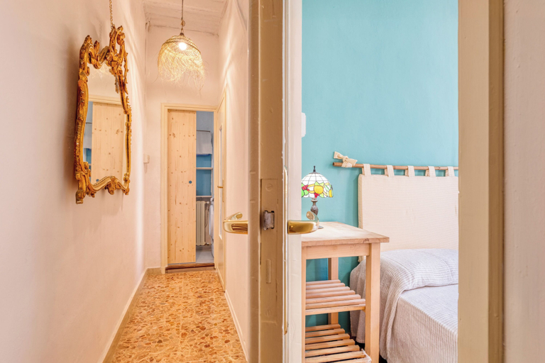 Room 4, Casa Sanremasca 2BR in Central Sanremo, Imperia