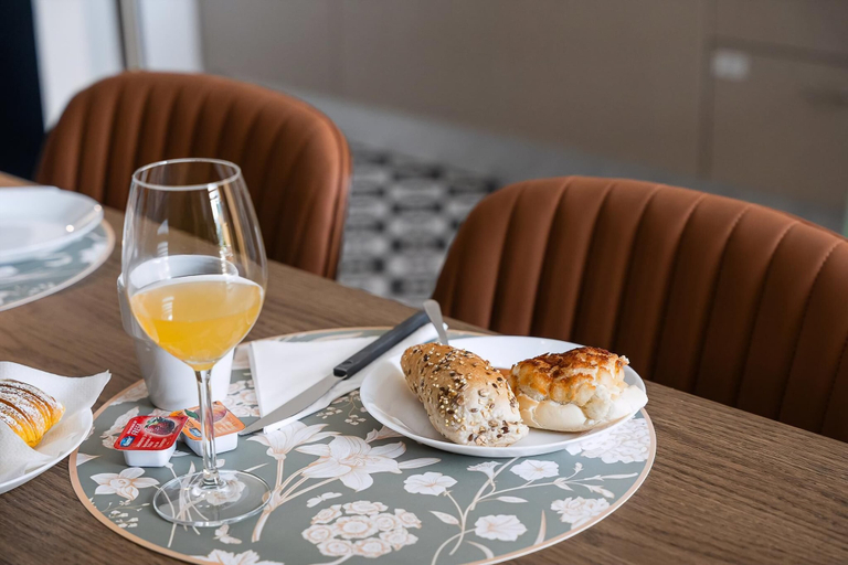 Food & Drinks 5, Guestready - Vanzeleres Collection, Porto