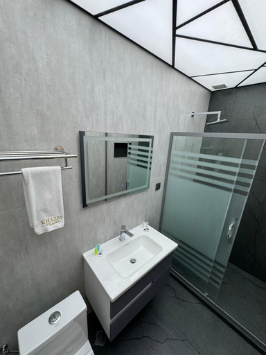 Bathroom 5, Khazri Resort & Villas, Baku
