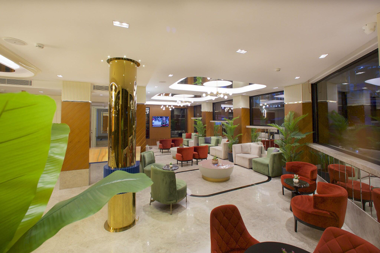 Public Area 3, Eyfel, Fatih