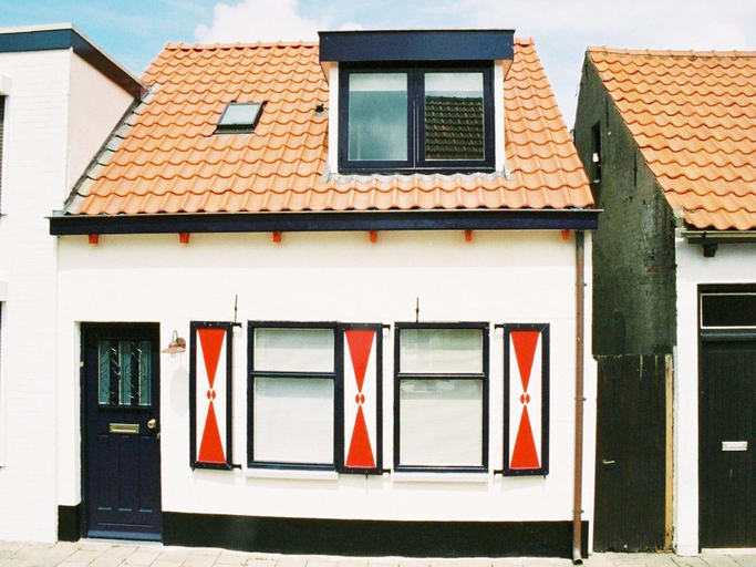 Primary image