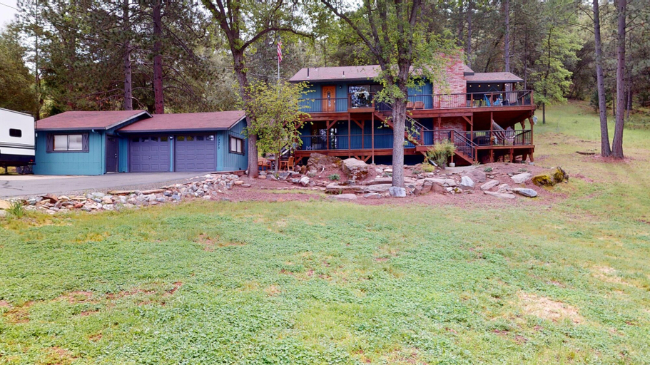 Exterior 3, Grateful Getaway - Serene Mountain Retreat 2 Bedroom Home, Tuolumne
