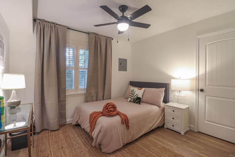 Room 5, The Seabreeze Bungalow, Jackson
