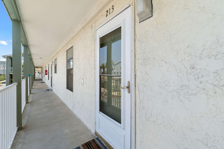Others 5, The Landing 213, Baldwin