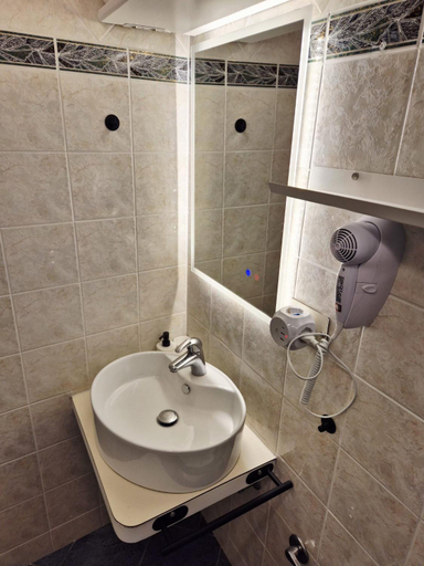 Bathroom 2, Scilla Guest House, Reggio Di Calabria