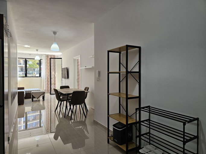 Others 4, The Bay Apartments, Sarandës