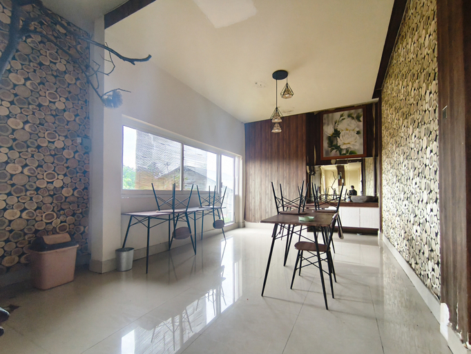 Food & Drinks, Urbanview Jepun Guesthouse, Lombok