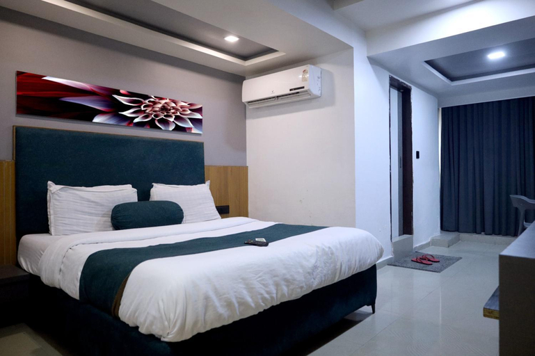 Bedroom 2, Hotel Gold Leaf,Ahmedabad, Ahmadabad