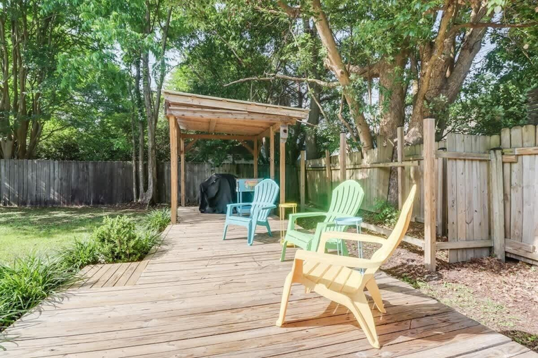 Property grounds 5, The Little Sandy Flamingo, Harrison