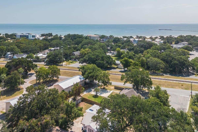 Aerial view 5, Miazza Cottage in Gulfport, Harrison