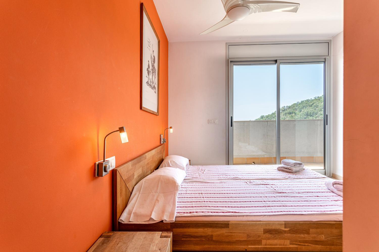 Others 4, Exclusive Villa with pool seaview, Girona