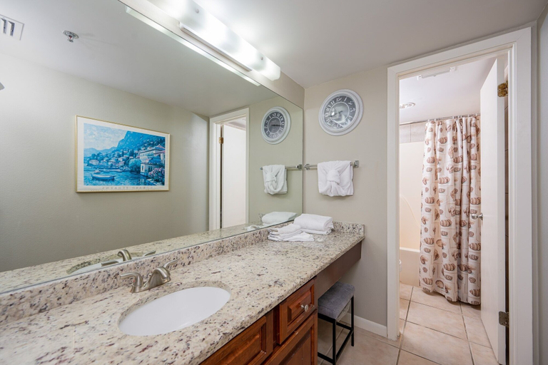 Bathroom 3, Phoenix V 604 2 Bedroom Condo, Baldwin