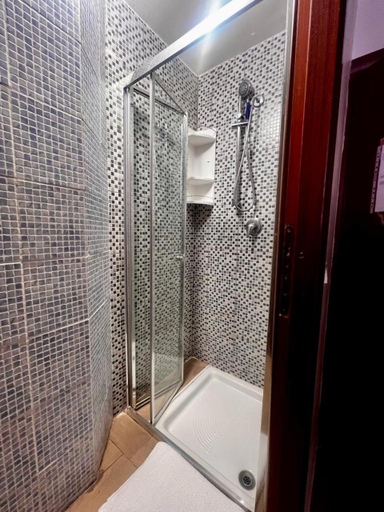 Bathroom 2, Hotel Principe, Rome