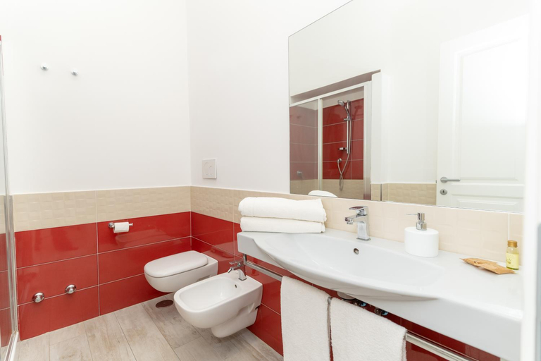 Bathroom 3, Piazza Tasso Suite, Napoli