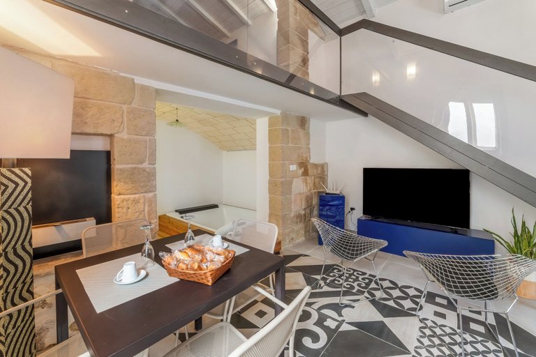 Dining, Martano Jacuzzi Suite w/ Terrace & BBQ, Lecce
