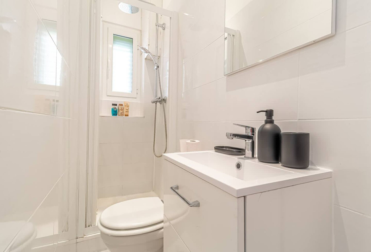 Room 4, Nice Studio Close to Monaco, Alpes-Maritimes