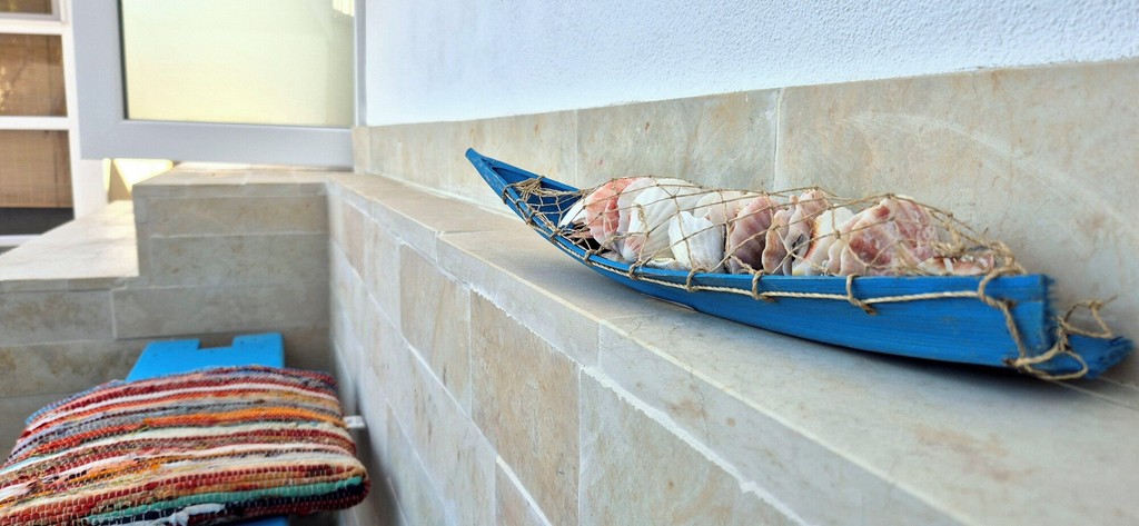 Exterior detail 3, EPAT, Limanu