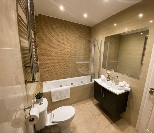 3, Boswell Elite Two Bed Apartment, London