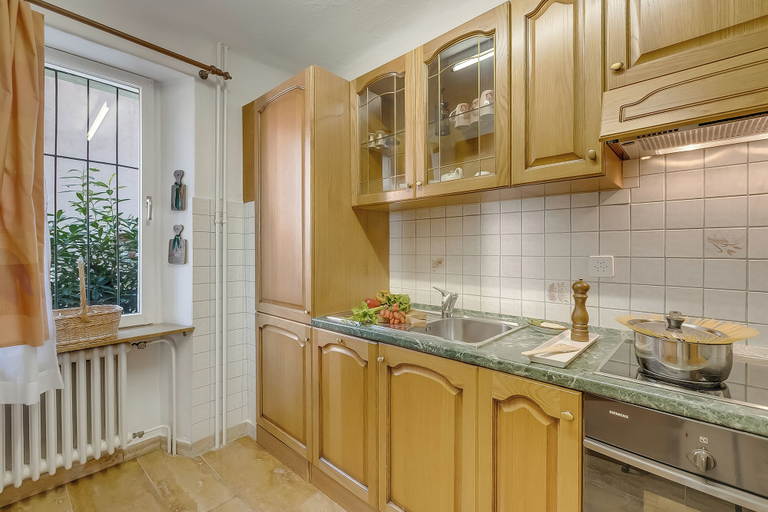 Private kitchen 4, Casa Naima: Family House | Terrace & Peaceful Location - Happy Rentals, Lugano