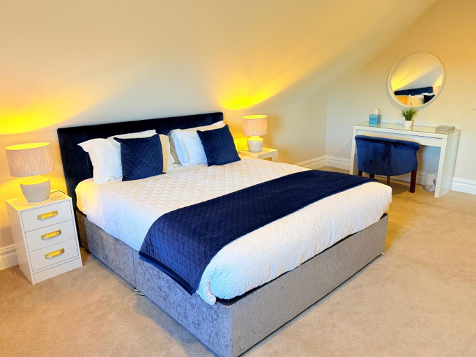 Bedroom 4, Country View House
