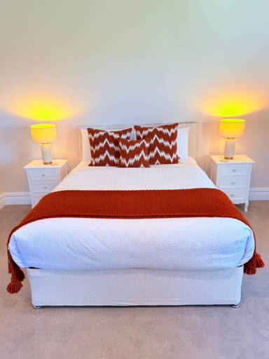 Bedroom 3, Country View House