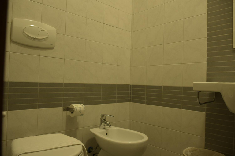 Bathroom 5, La Tana Del Cinghiale, Grosseto