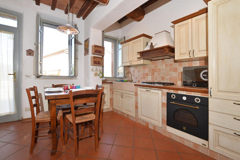 Others 3, Casa Guna, Siena