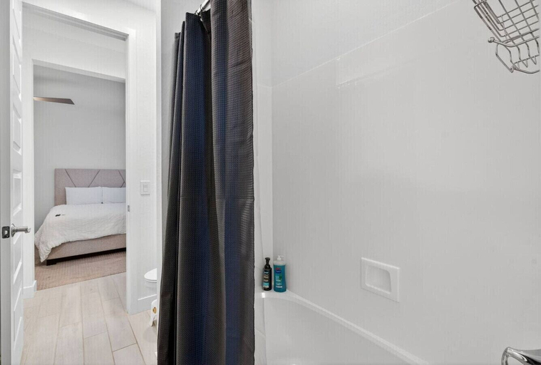 Interior 2, The One Glendale Pool & Spa State Farm, Maricopa